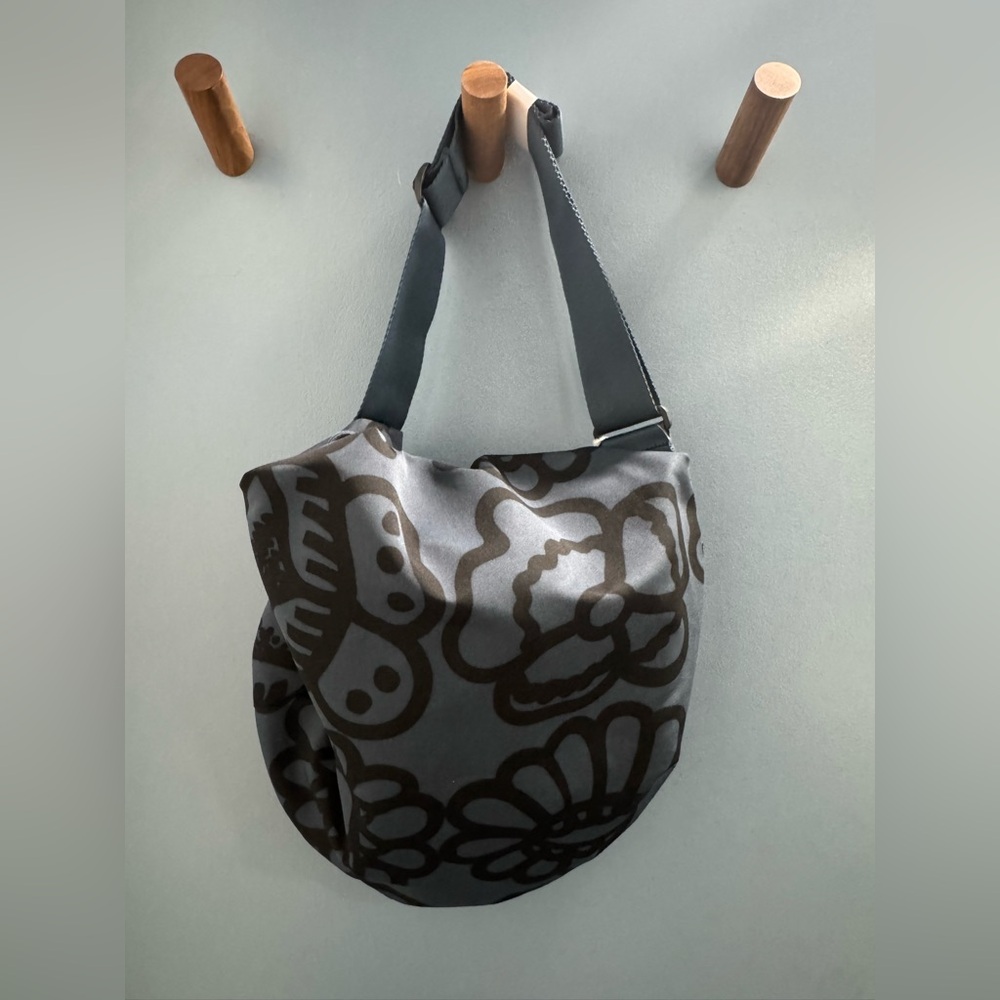 NWT Uniqlo/Marimekko colllab - drawstring bag